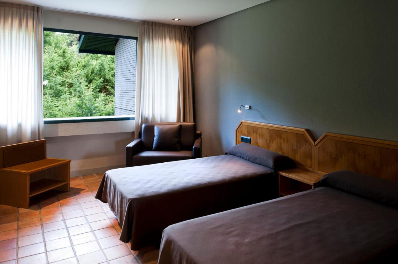 As Hoteles Altube Zuia Ngoại thất bức ảnh