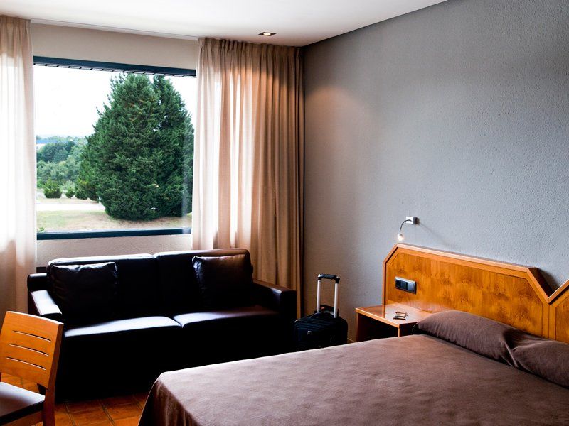 As Hoteles Altube Zuia Ngoại thất bức ảnh